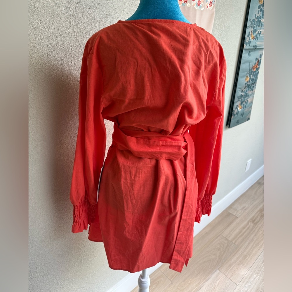 Elegant Coral Linen Wrap Dress - Picture 2 of 8